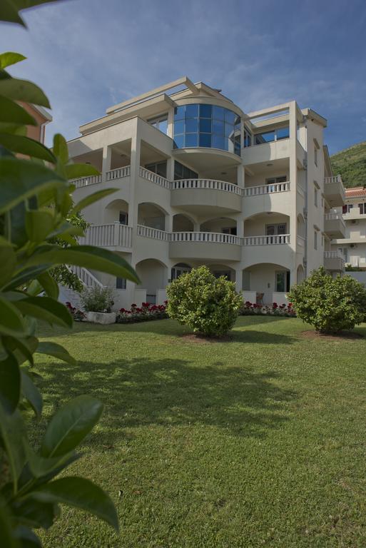 Vila V Lux Apartments Petrovac Extérieur photo