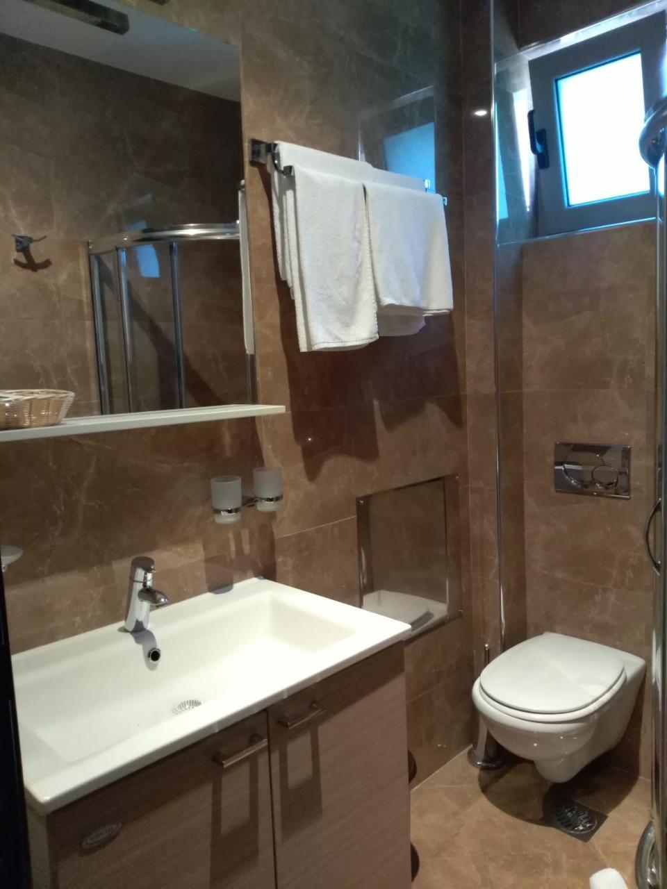 Vila V Lux Apartments Petrovac Extérieur photo