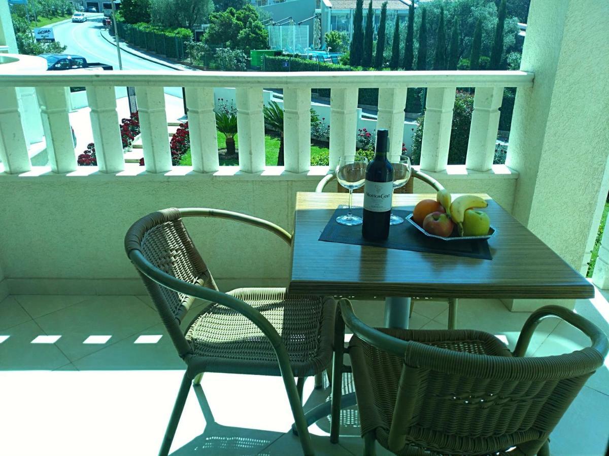 Vila V Lux Apartments Petrovac Extérieur photo