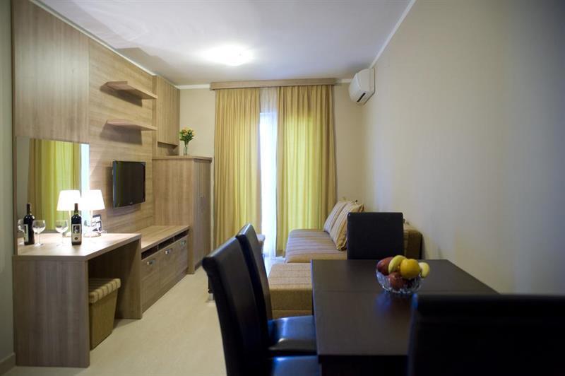 Vila V Lux Apartments Petrovac Extérieur photo